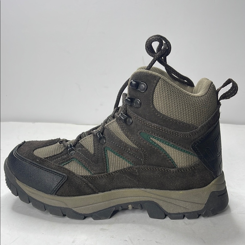 Men's Outdoor Hiking Boots - Black and Green